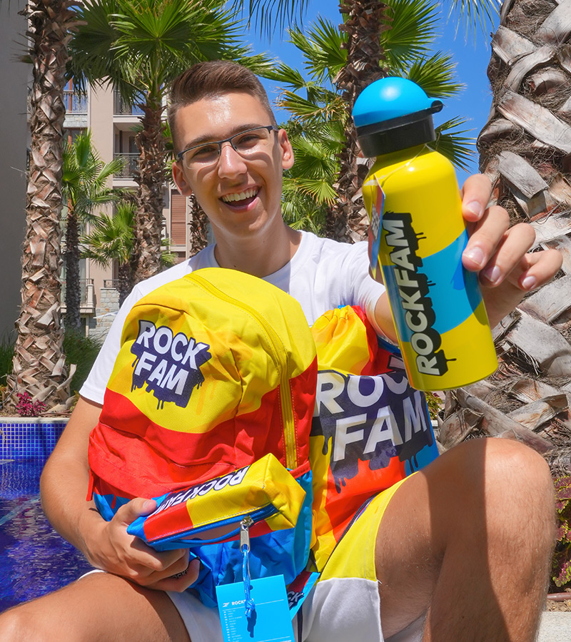 ROCKFAM ŠKOLSKI KOMPLET 2022